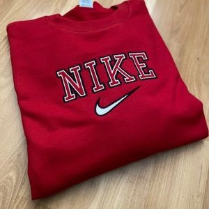 Inspired embroidered crewneck